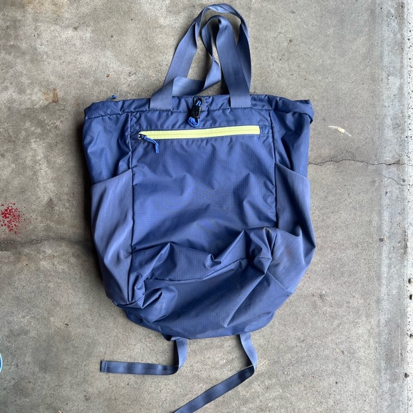 Patagonia Handbags - Patagonia Terravia Tote Pack 24 L
